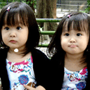 台湾超人气双胞胎小美女qq表情04