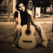 黑白吉他_带吉他的女生qq个性头像图片